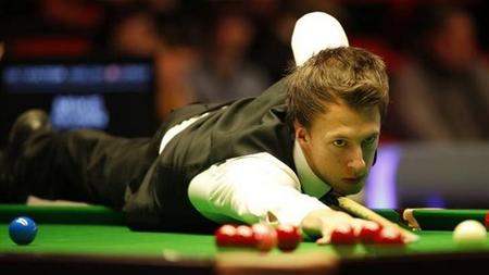 更反映出她 更反映出她