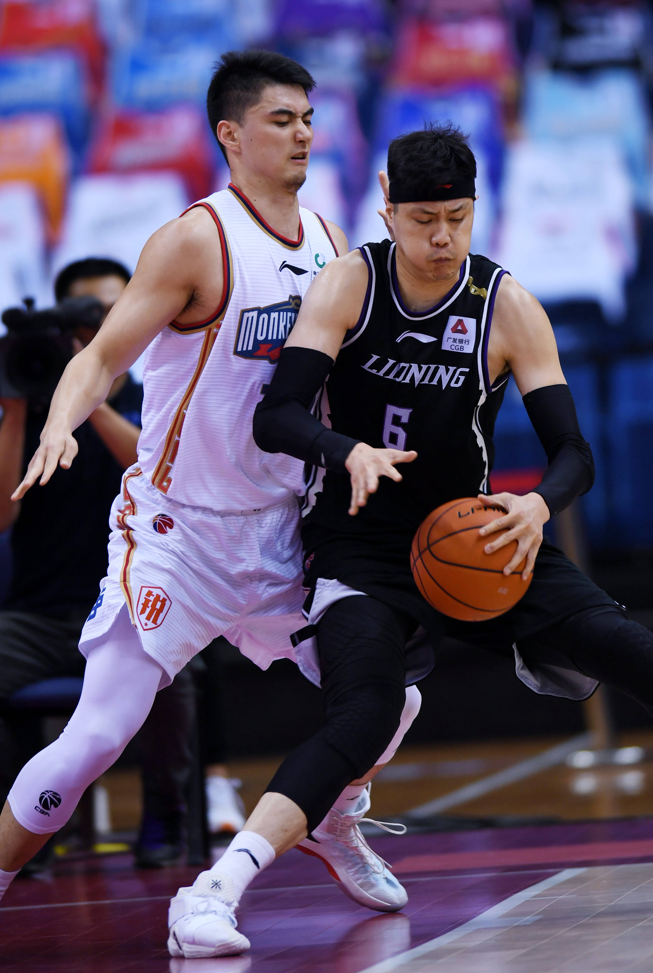 脚步均未跨 脚步均未跨