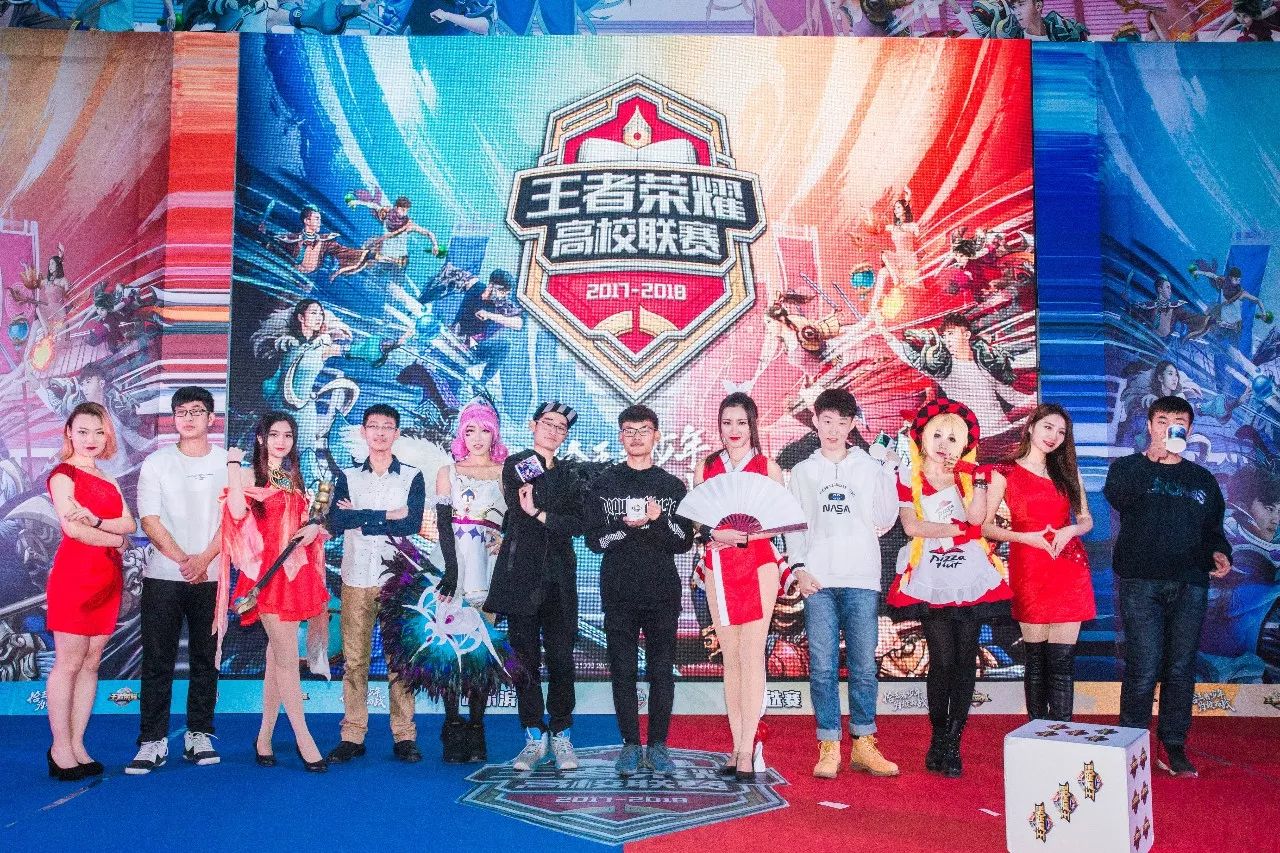 他的缺席意 他的缺席意