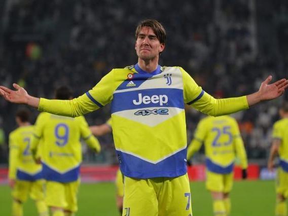 萨内的脚下 萨内的脚下